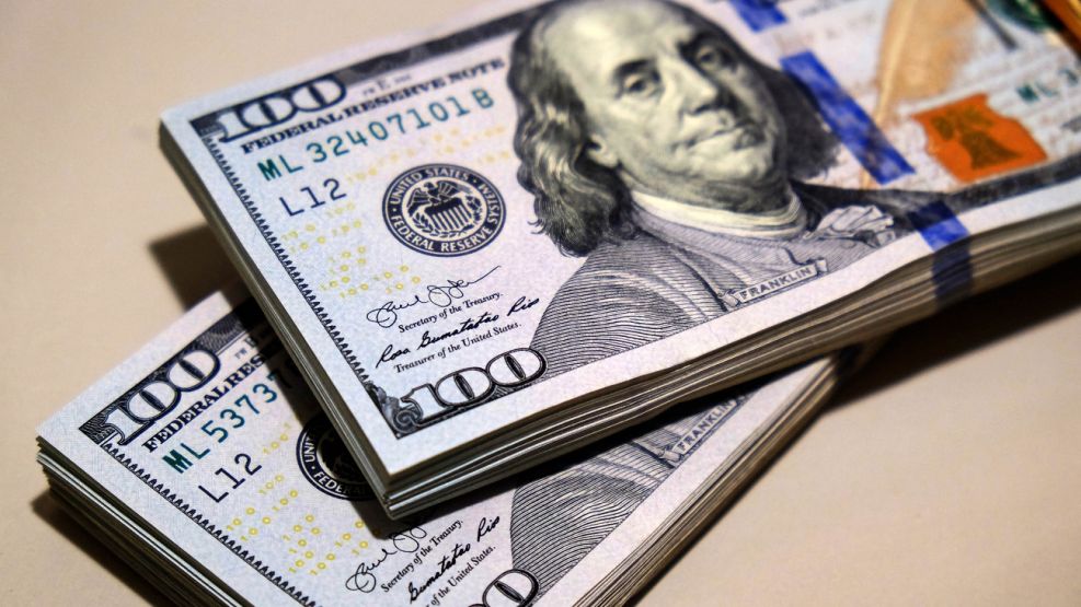 Dolar AS Melemah Tajam Setelah Data Ketenagakerjaan Meleset Dari Ekspektasi