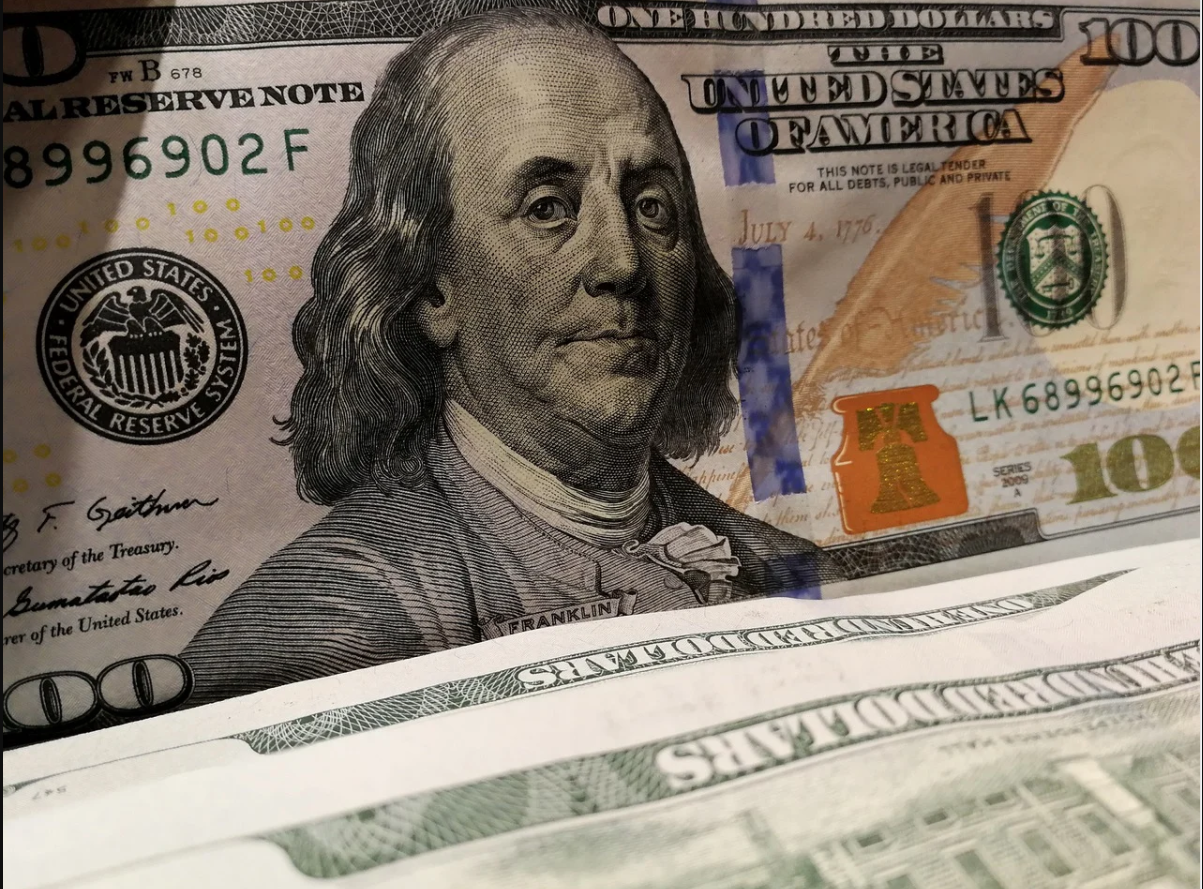 Dolar Melemah, Shutdown dan Potensi Pemangkasan Bunga Tekan Pasar