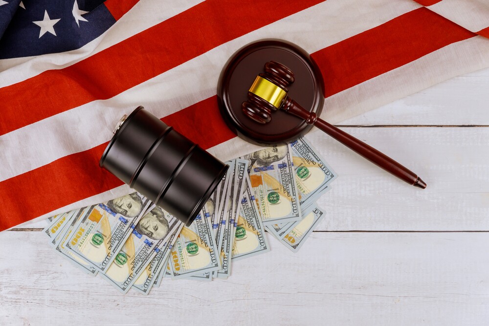 Minyak Terkoreksi, Fokus Terpada Perang Dagang dan Sanksi Energi Rusia