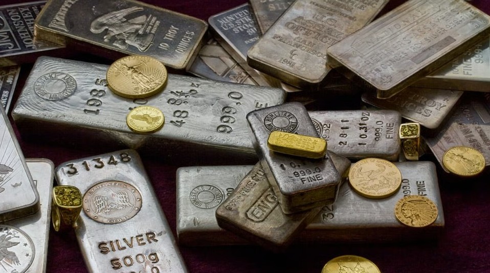 Reli Perak Berlanjut, Investor Cari Aset Aman Alternatif